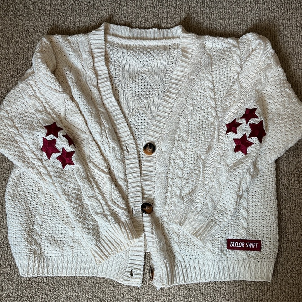 Red (TV) Cardigan M/L